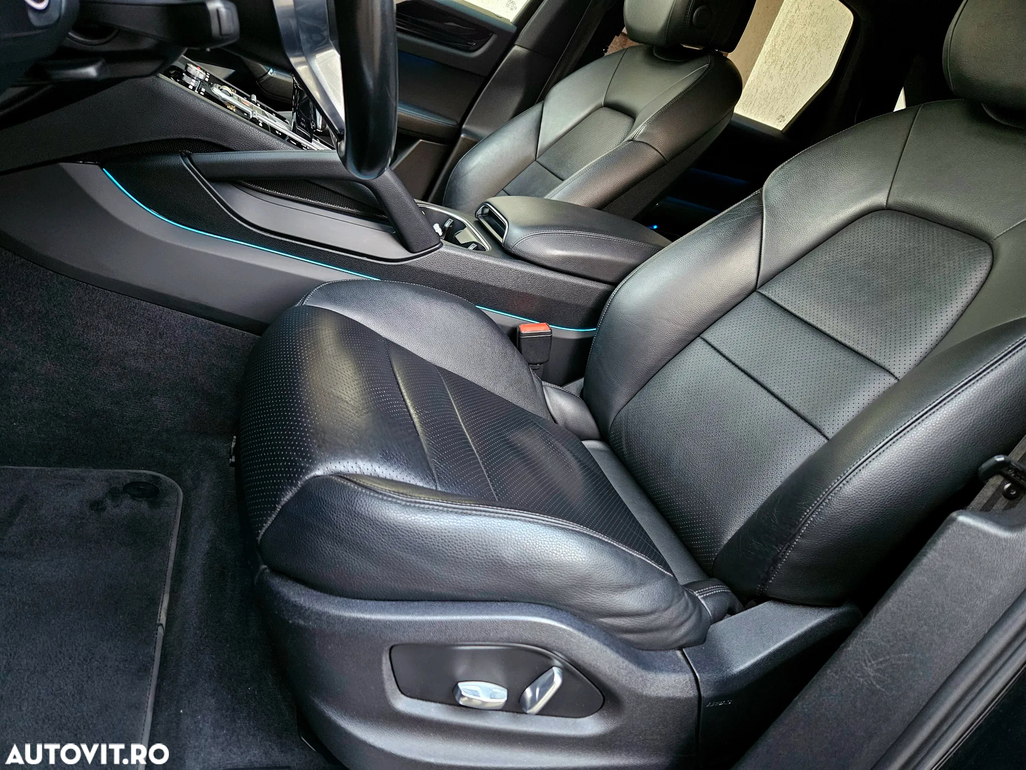 Porsche Cayenne Tiptronic S - 29