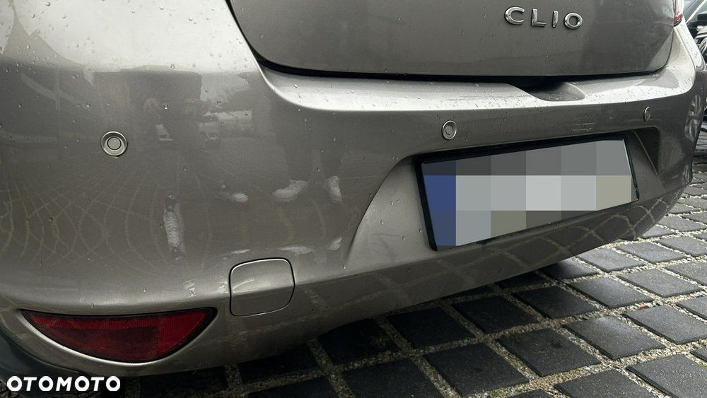 Renault Clio - 22