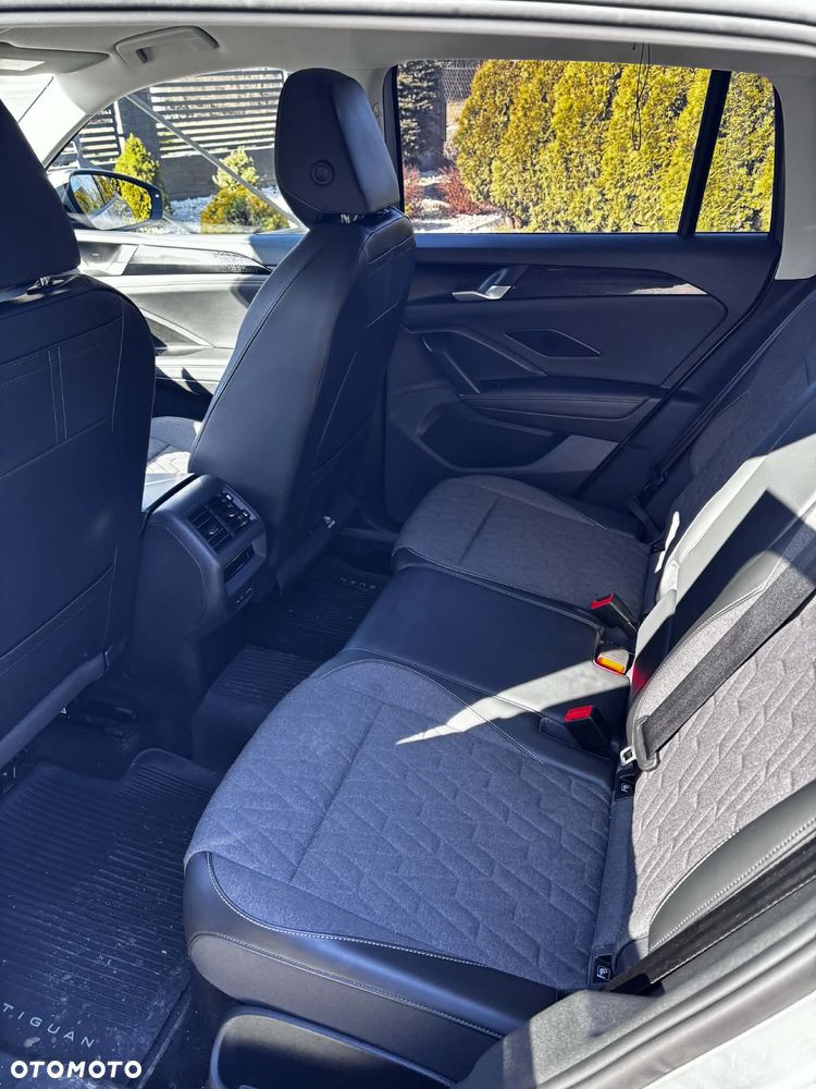 Volkswagen Tiguan - 8