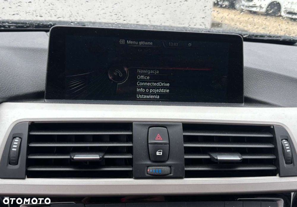 BMW Seria 3 - 16