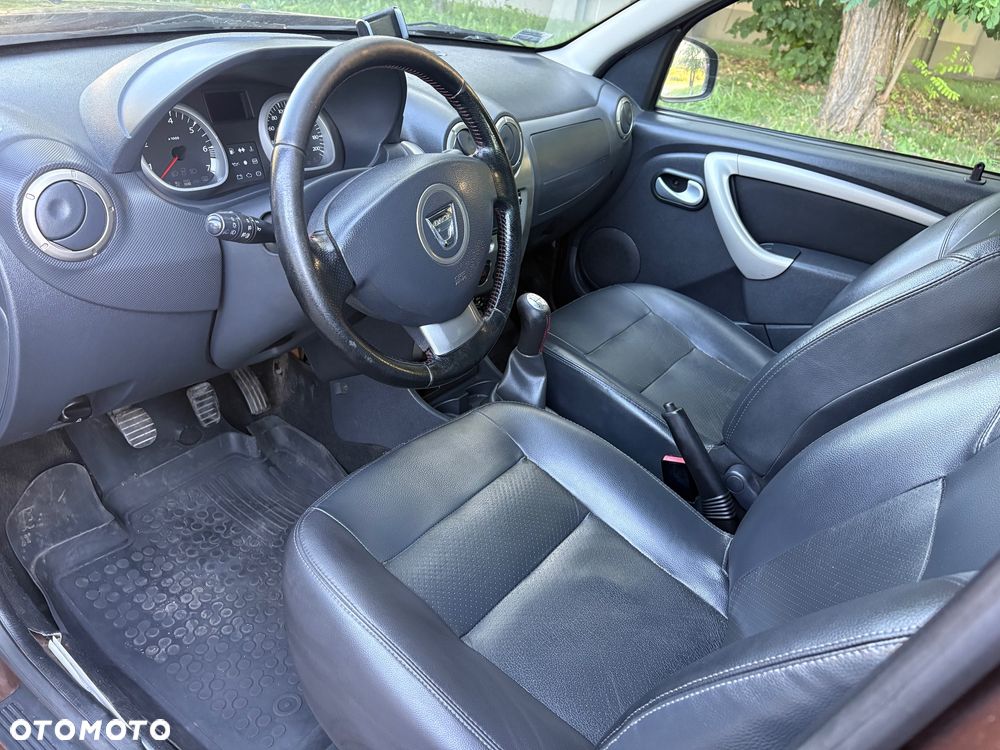 Dacia Duster 1.6 - 9