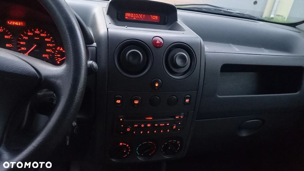 Citroën Berlingo 1.4i Advance - 16