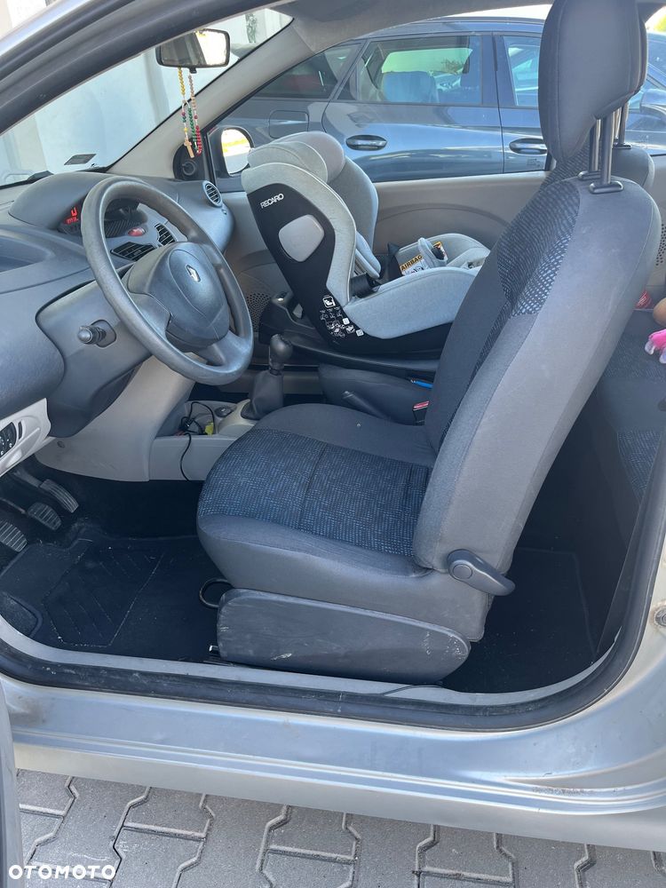 Renault Twingo 1.2 16V Wind - 8