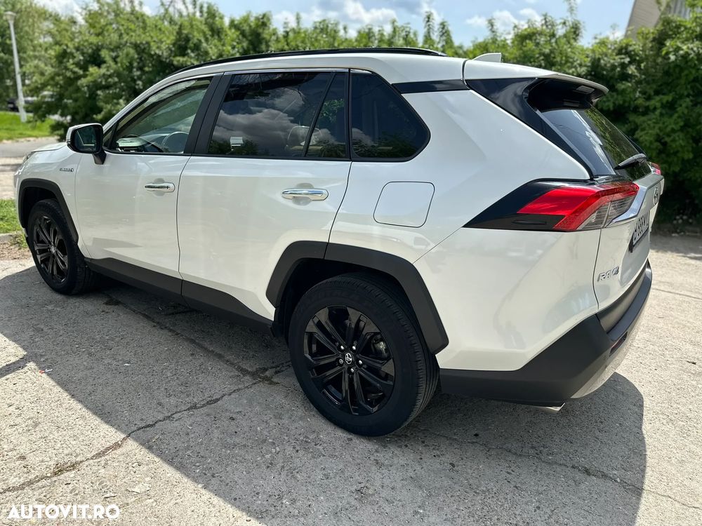Toyota RAV4 - 11