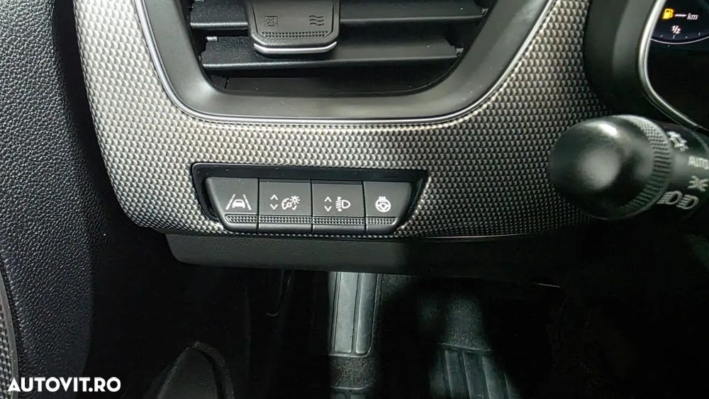 Renault Arkana MHEV 160 EDC Techno - 13