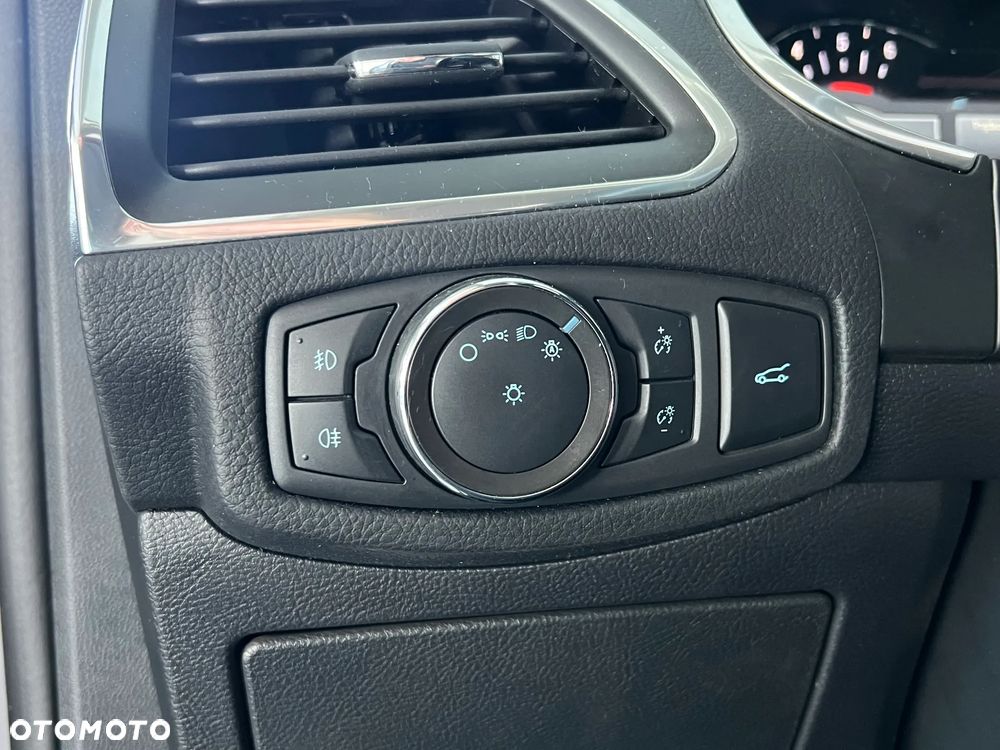 Ford Galaxy 2.0 EcoBlue Titanium - 23