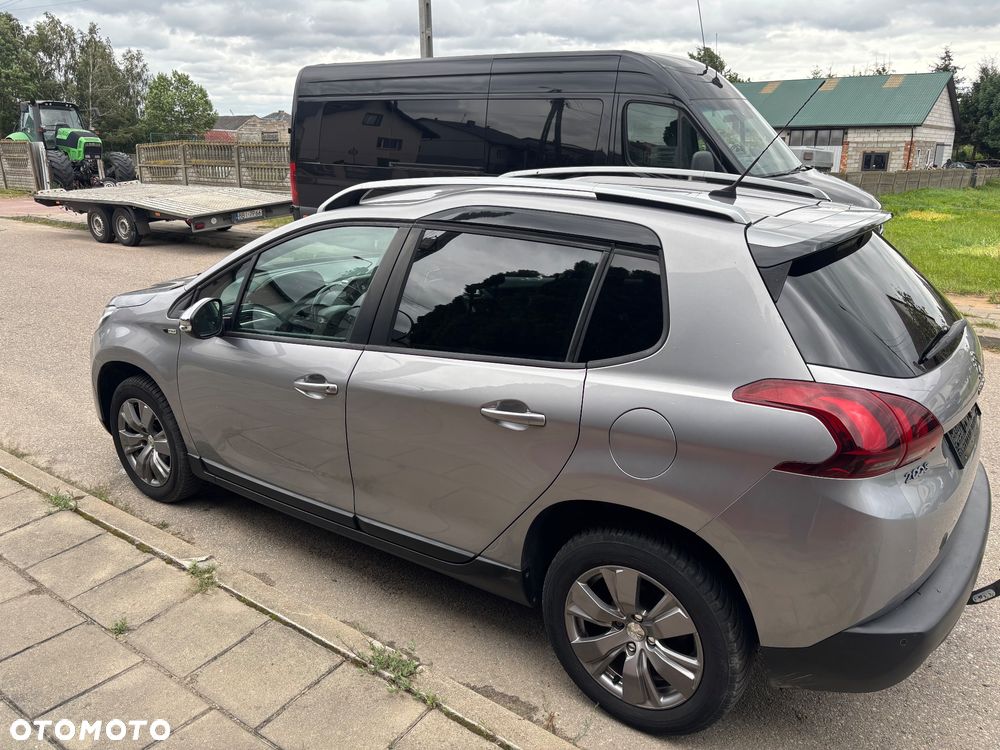 Peugeot 2008 BlueHDi 100 STOP & START Style - 7
