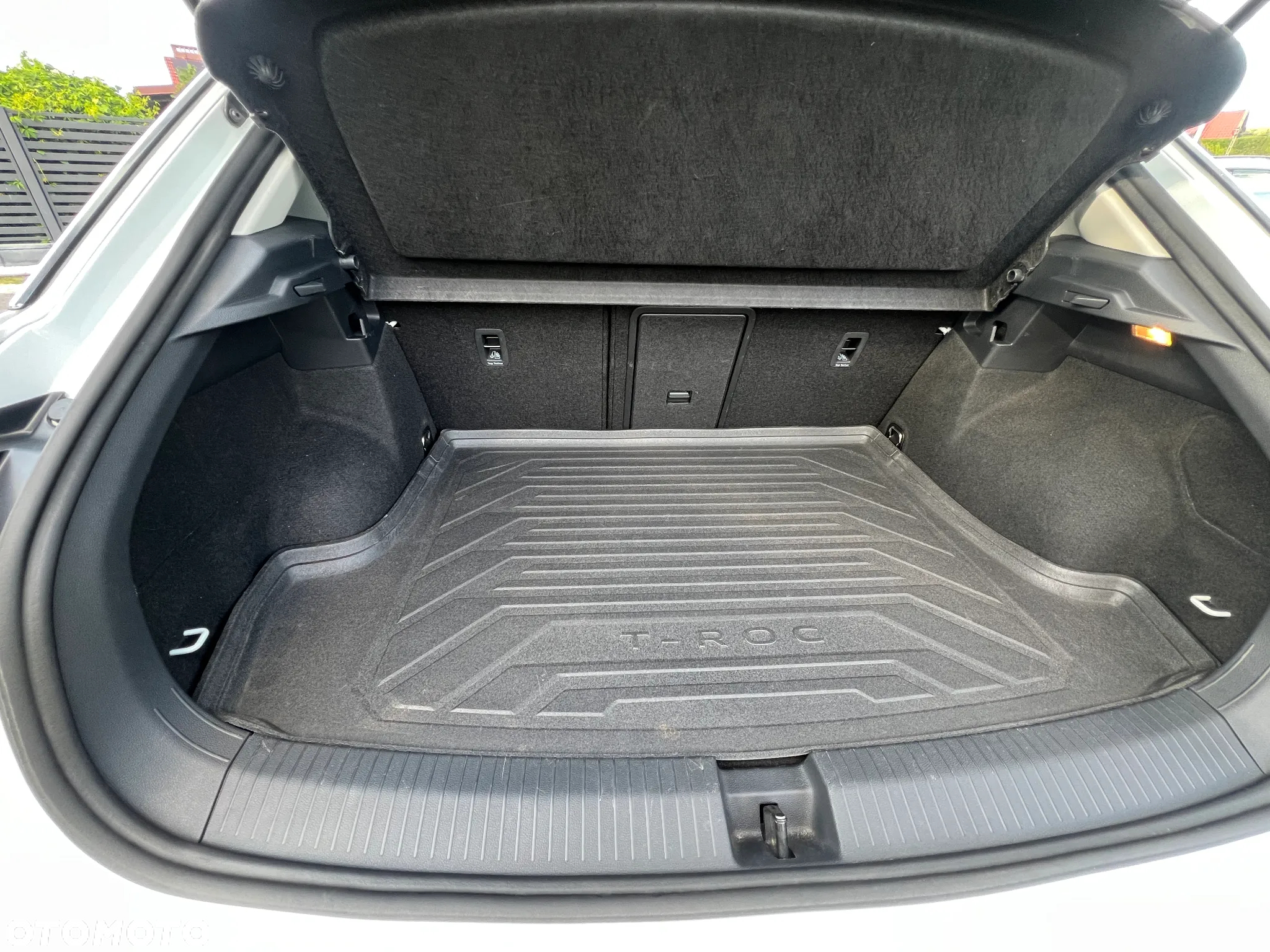 Volkswagen T-Roc 1.5 TSI Life DSG - 24