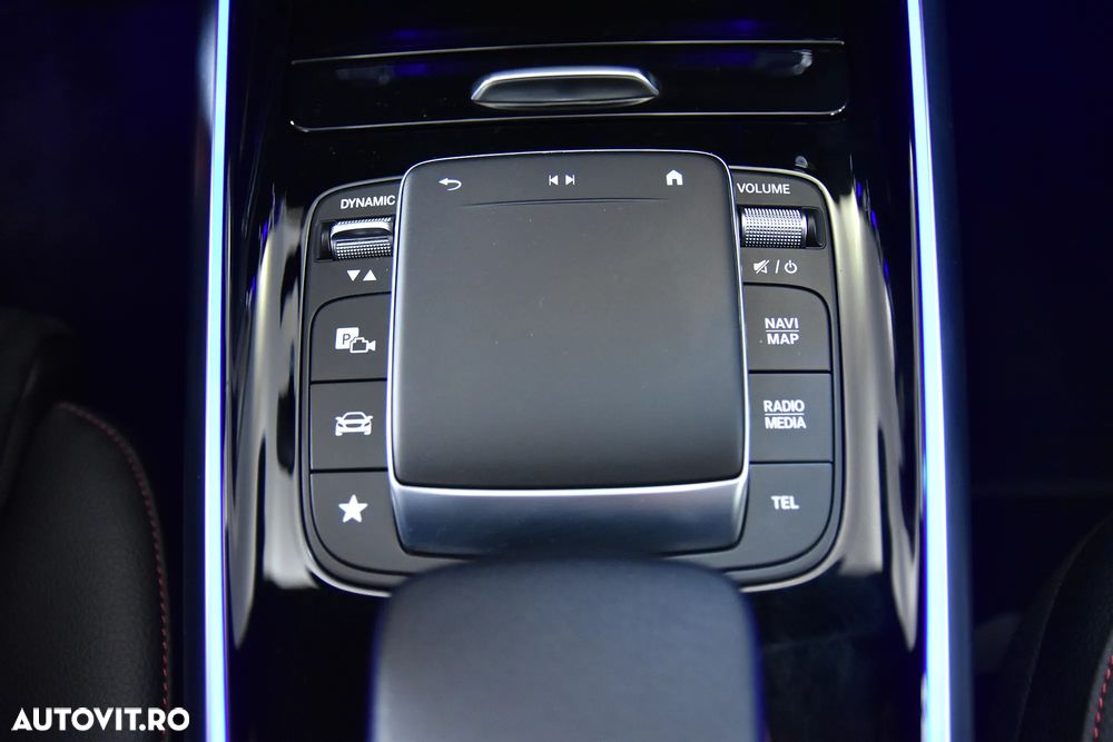 Mercedes-Benz GLA - 19