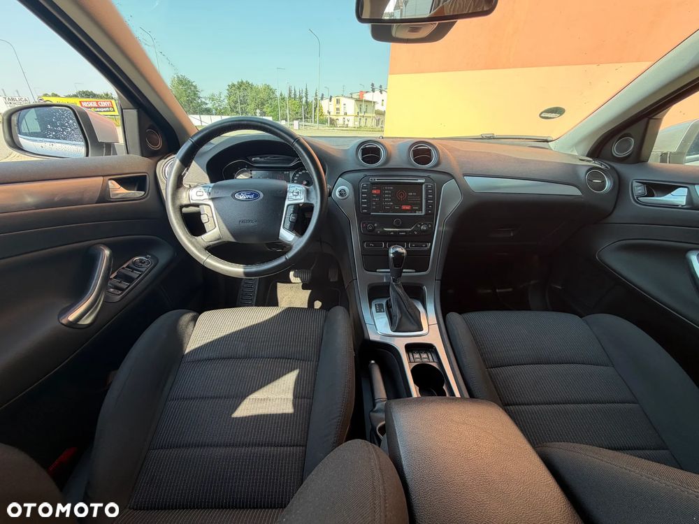 Ford Mondeo - 9