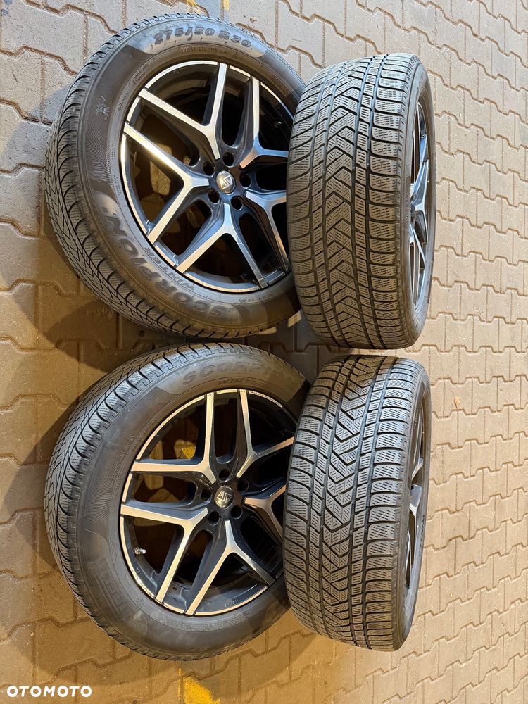 Mercedes-Benz GLE - 22