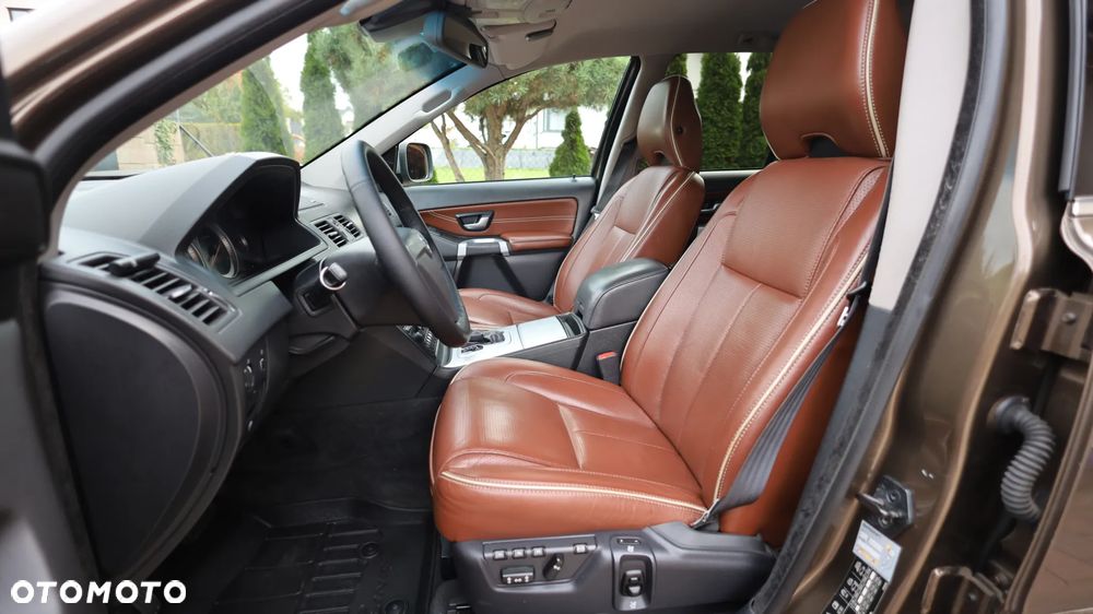 Volvo XC 90 - 30