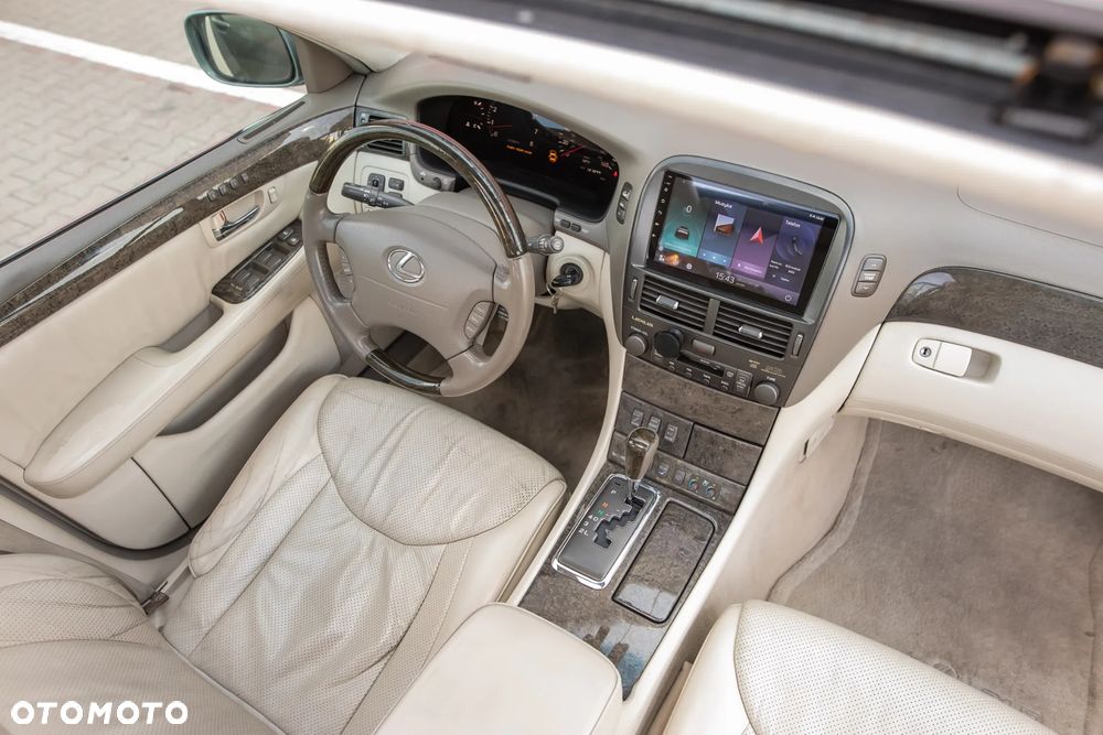 Lexus LS Prezydent - 19