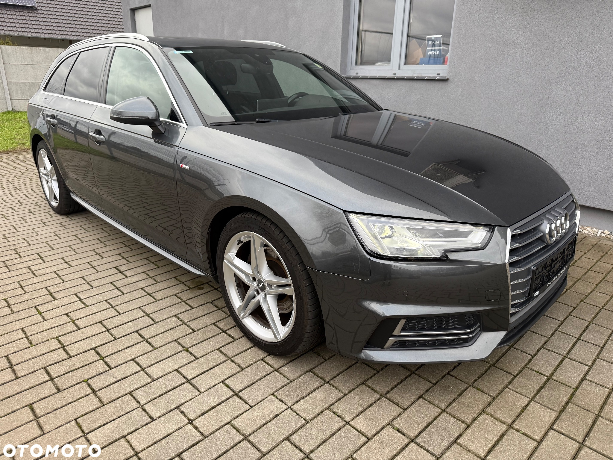 Audi A4 2.0 TDI Design S tronic - 2