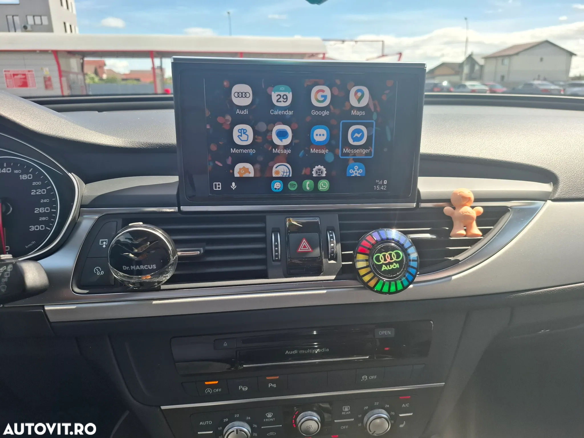 Audi A6 Avant 2.0 TDI Ultra DPF S tronic - 31