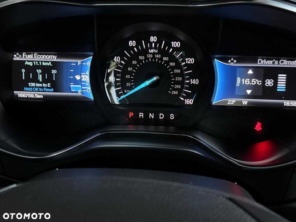 Ford Fusion - 8