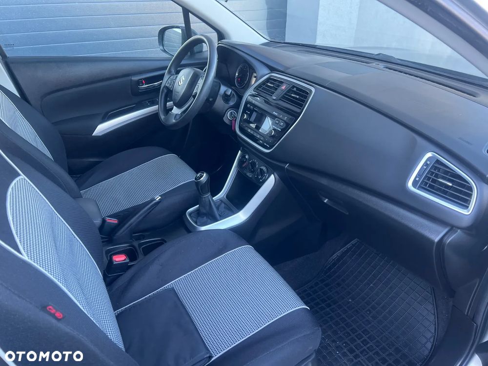 Suzuki SX4 S-Cross 1.0 T Comfort - 16