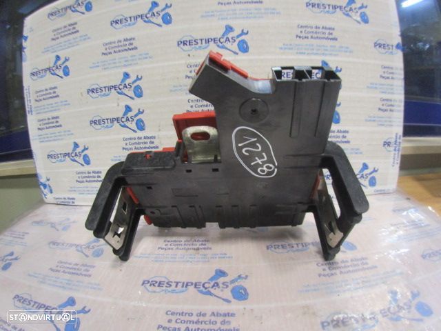 Caixa Fusiveis 6114924049002 V4924049002 BMW F11 FASE 1 520D 2011 2.0D 184CV 5P PRETO ORIGINAL - 2