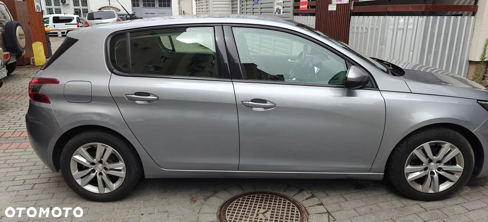 Peugeot 308 1.2 PureTech Allure S&S - 4