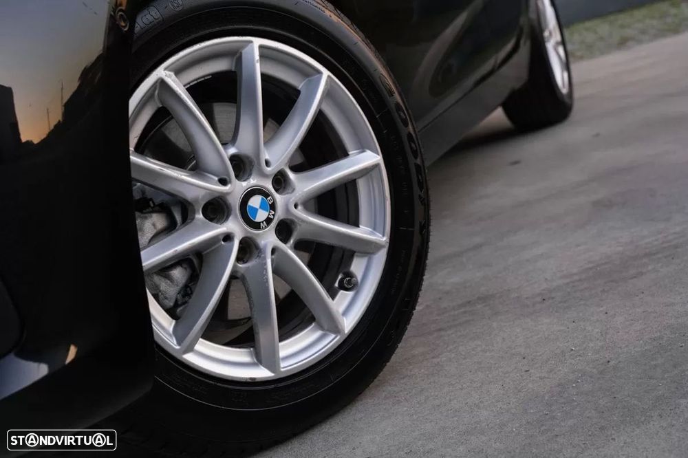 BMW 216 Active Tourer d Auto - 3