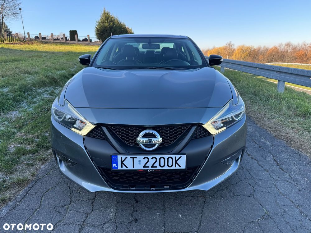 Nissan Maxima - 9