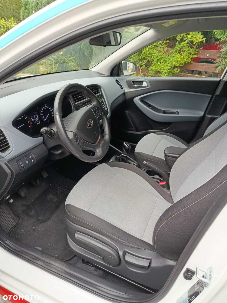 Hyundai i20 - 7