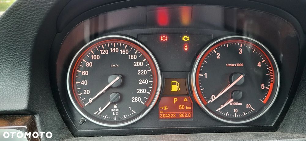 BMW Seria 3 325d - 12