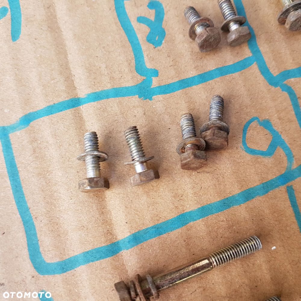 obudowa korpus mocowanie cewka diody wirnik szczotki z alternator fiat 126p maluch st fl el - 21