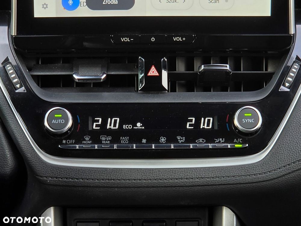 Toyota Corolla Cross 2.0 Hybrid Premiere Edition - 26