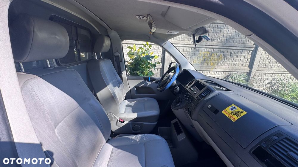 Volkswagen Transporter - 4