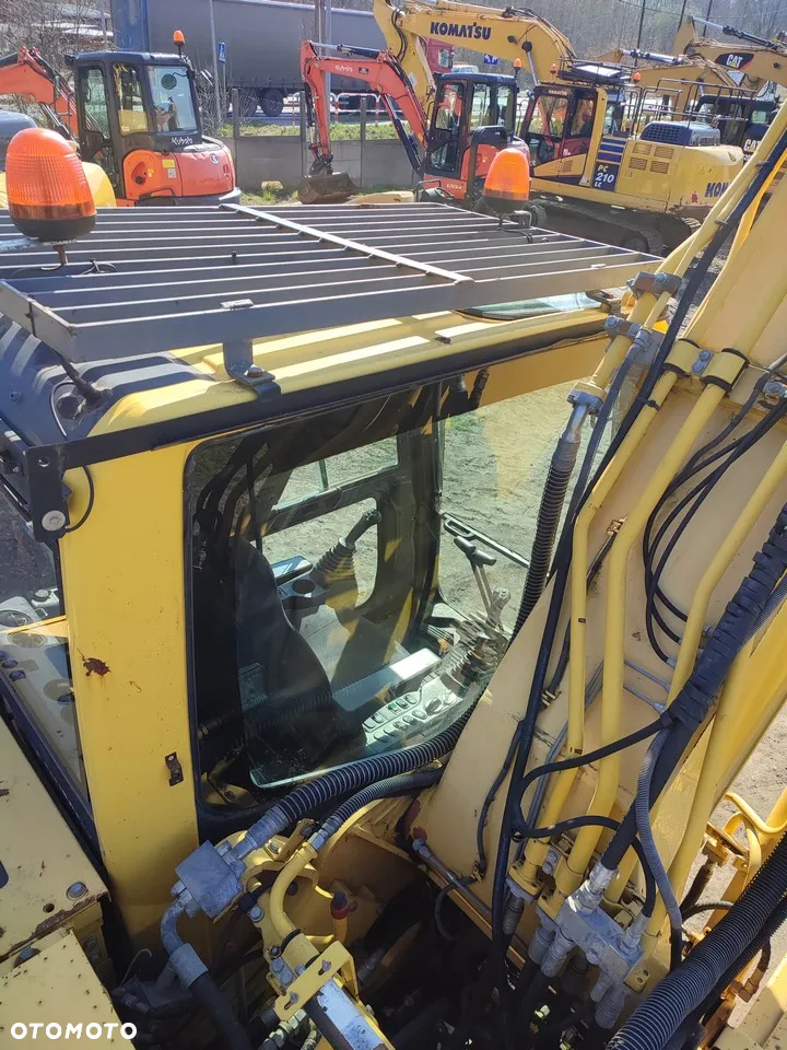 Komatsu PC 210 LC-8 - 23