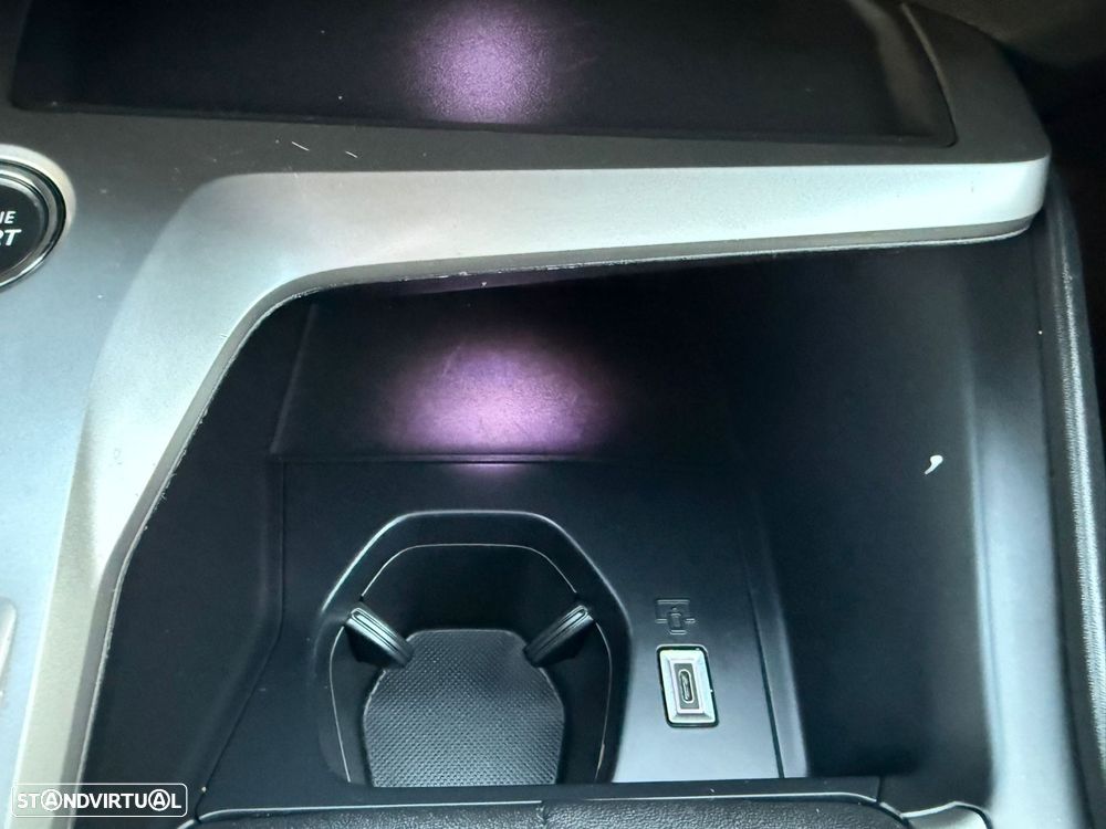 Peugeot 308 1.2 PureTech Allure - 22