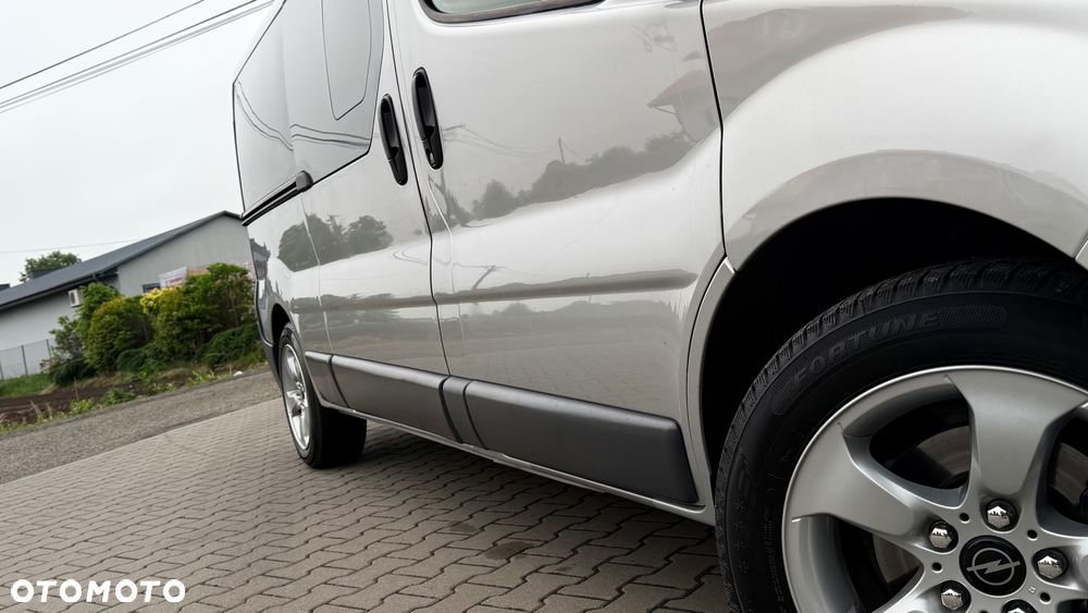 Opel Vivaro - 19