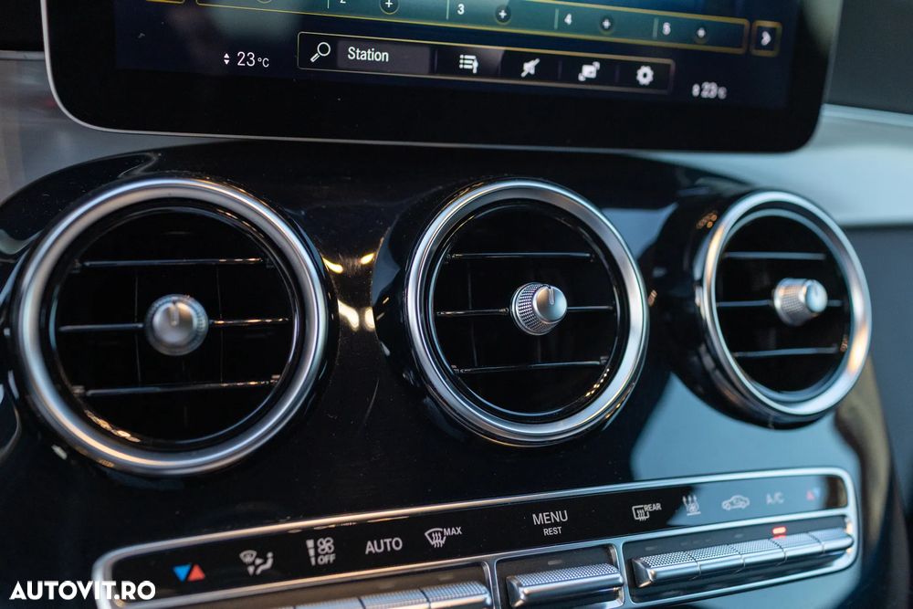 Mercedes-Benz GLC Coupe 300 e 4MATIC - 30