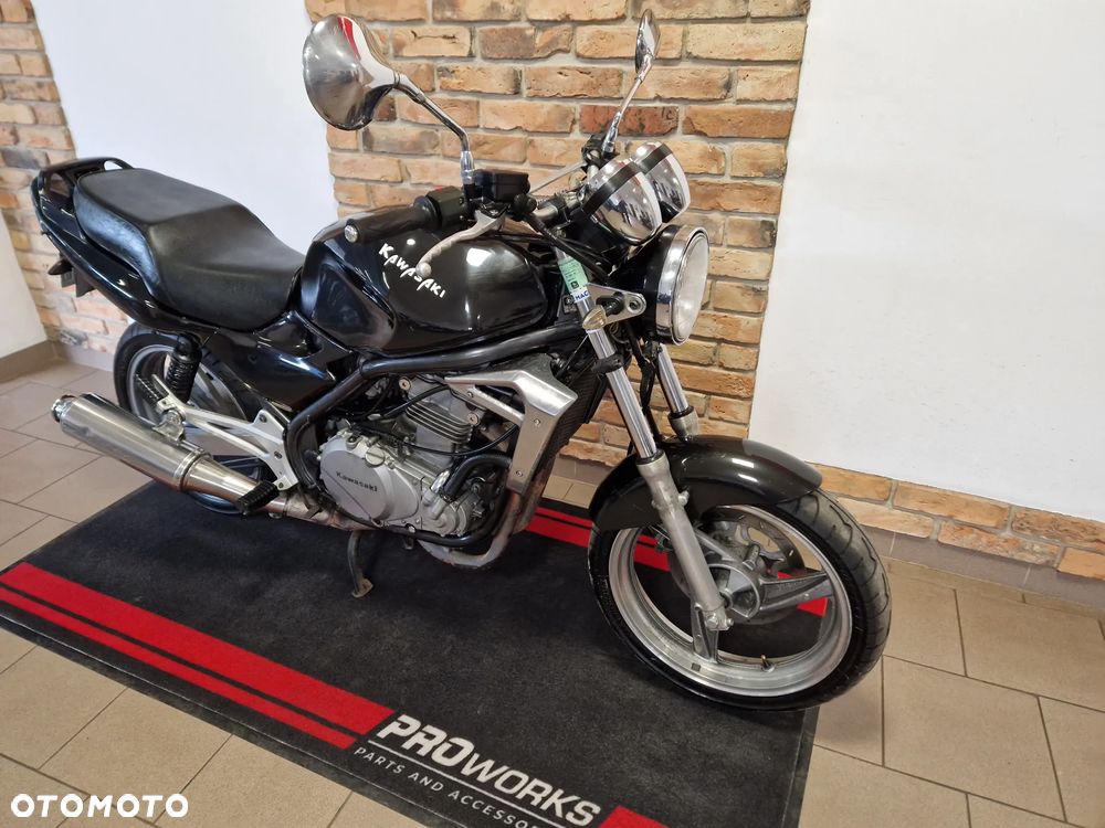 Kawasaki ER - 22