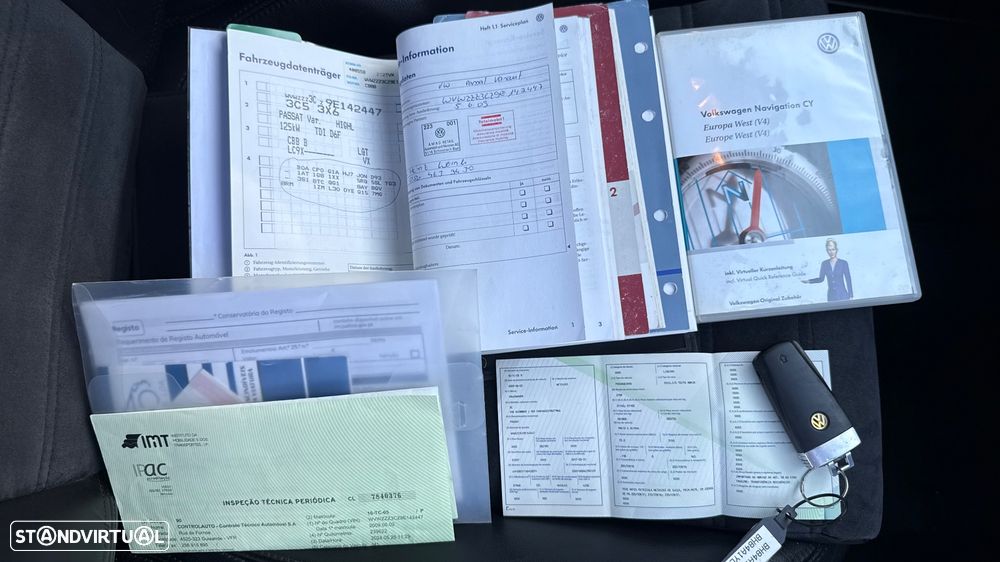 VW Passat Variant 2.0 TDI DPF DSG Sportline - 23