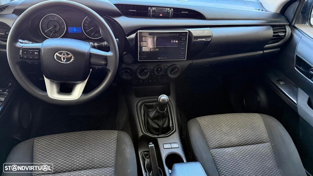 Toyota Hilux 2.4 D-4D 4WD Challenge - 5