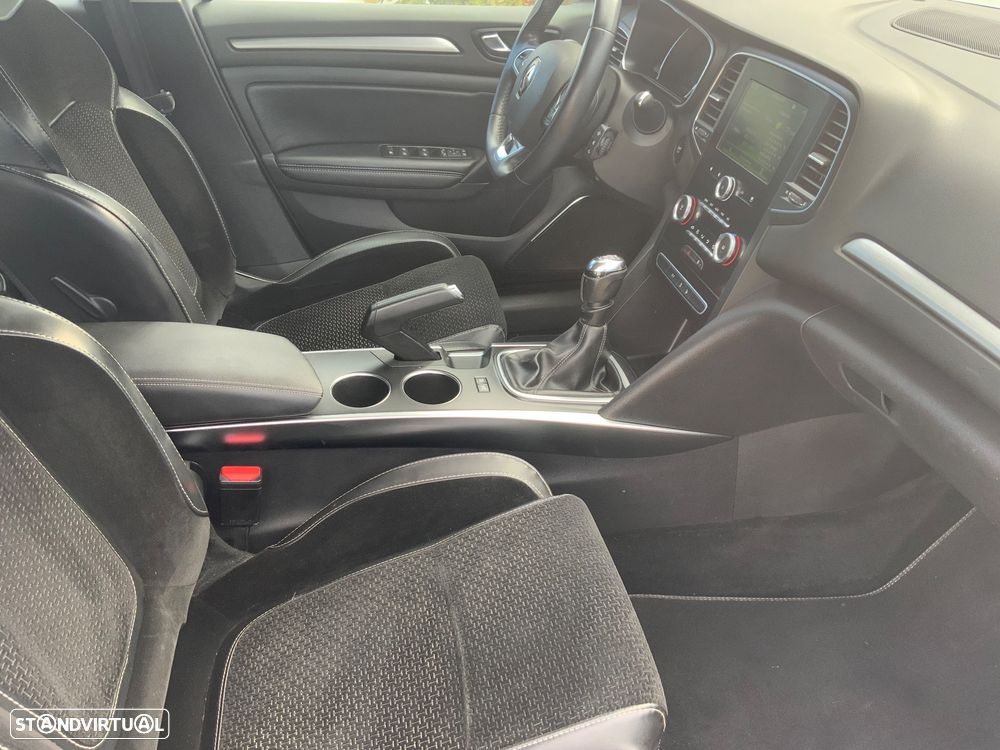 Renault Mégane Sport Tourer 1.6 dCi Intens - 22