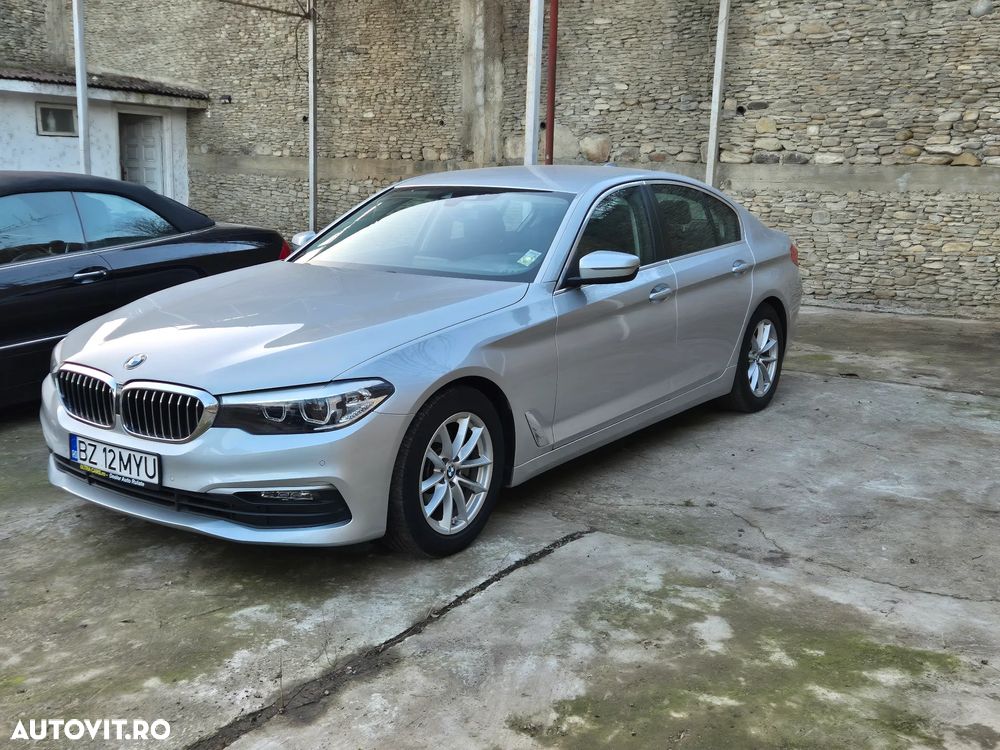 BMW Seria 5 520i AT - 2