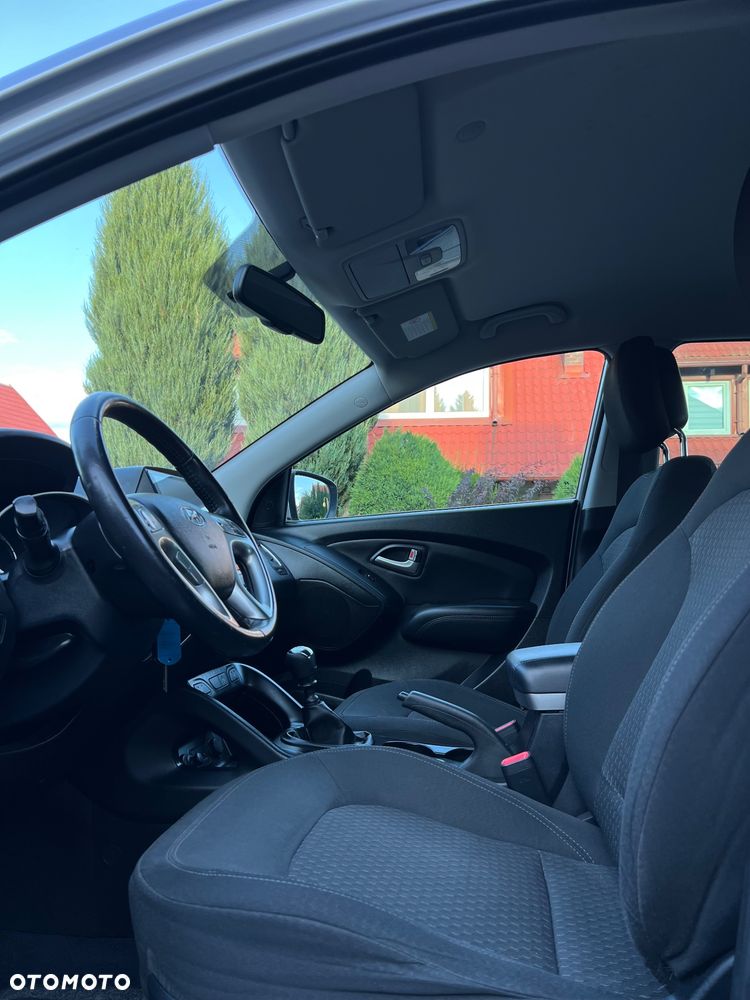 Hyundai ix35 1.6 2WD UEFA EURO 2012 Edition - 31