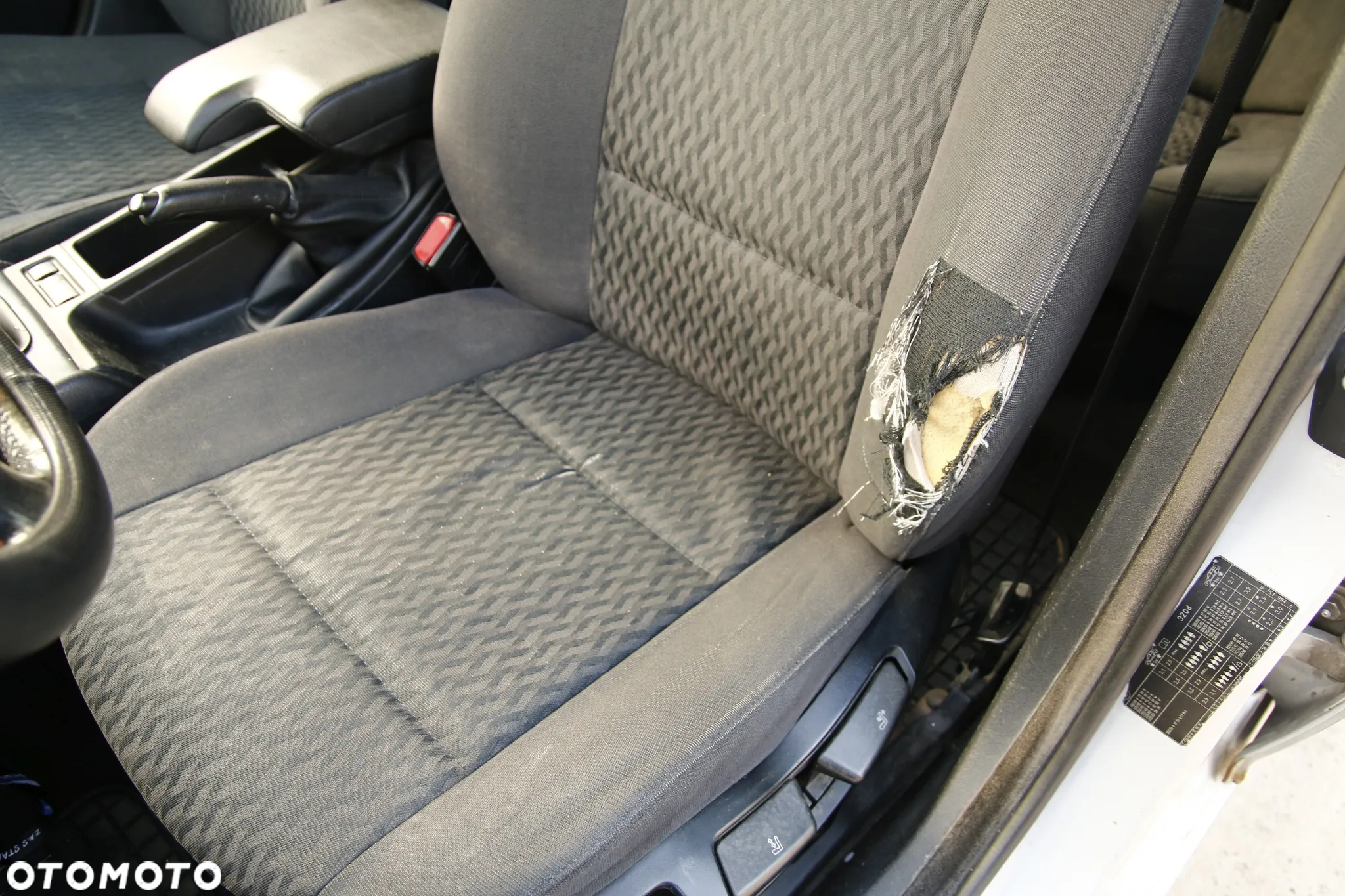 BMW Seria 3 320d - 29