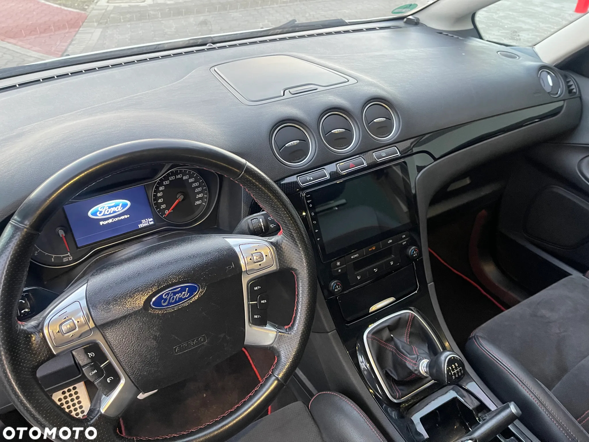 Ford S-Max - 24