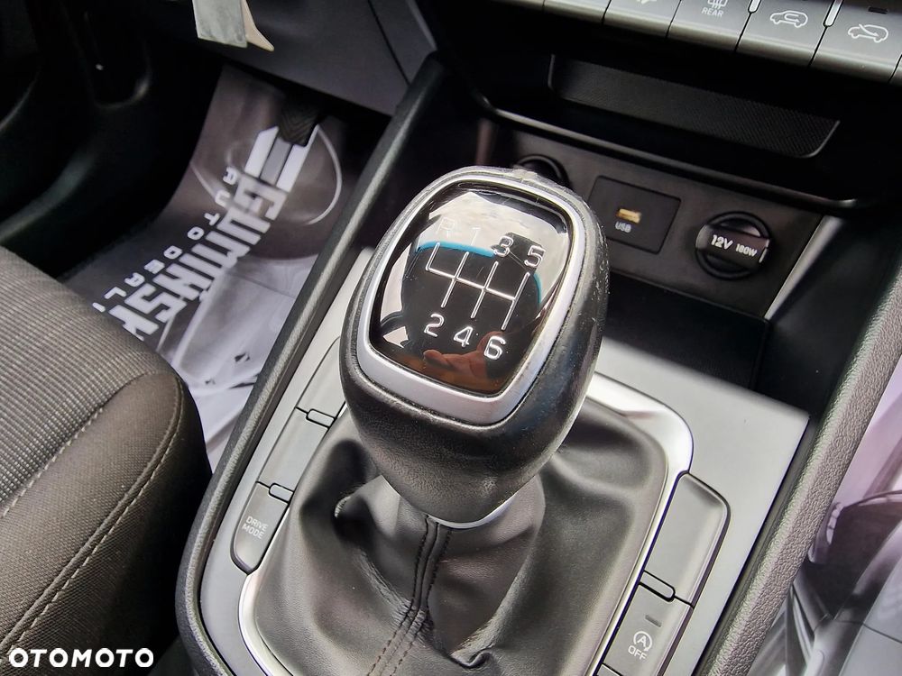 Hyundai Kona 1.6 CRDi 48V-Hybrid Select - 27