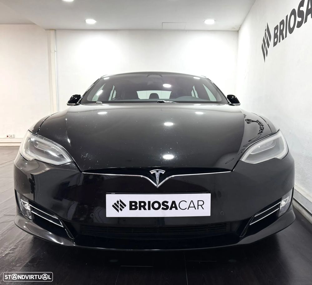 Tesla Model S - 2