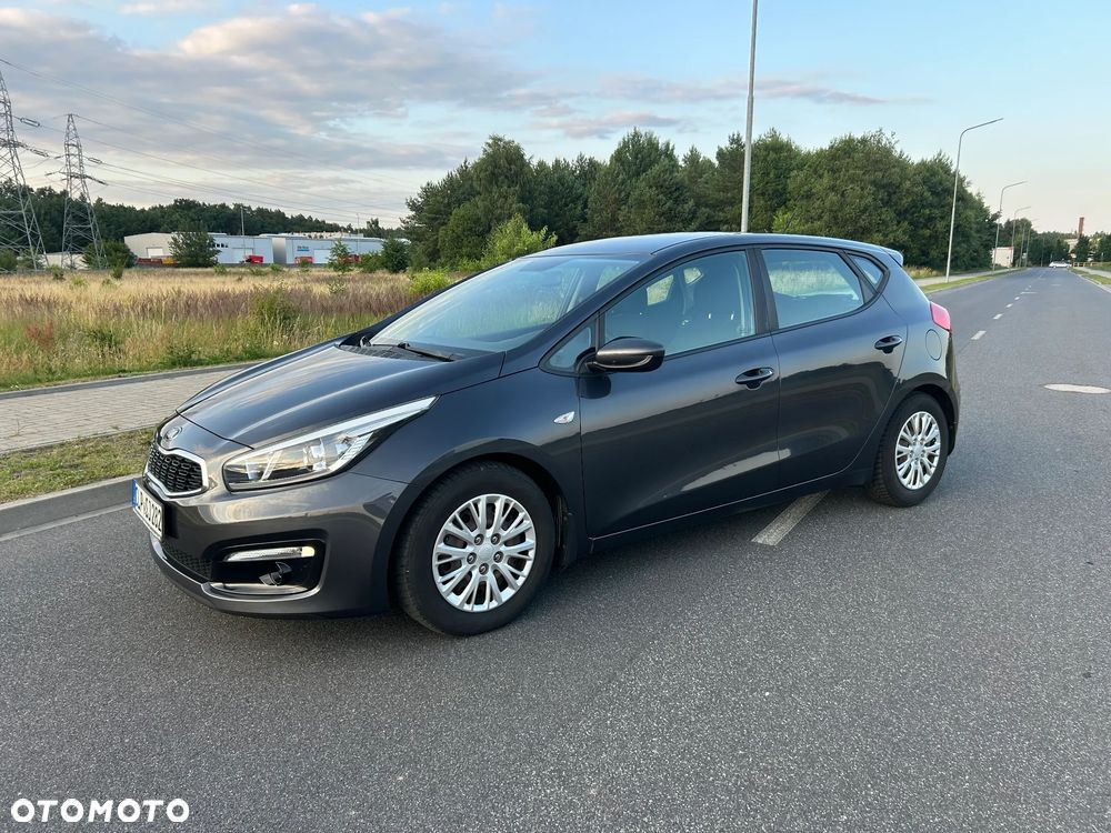 Kia Ceed 1.6 CRDi M - 10