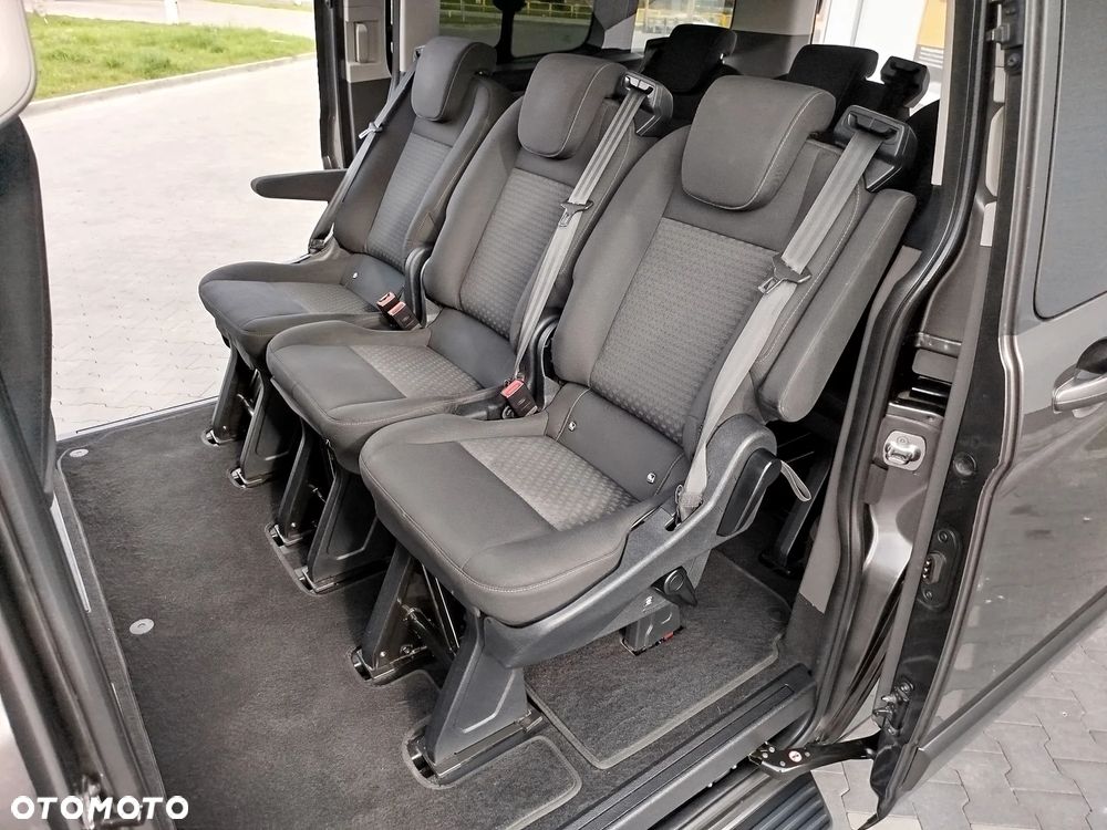 Ford Tourneo Custom 2.0 EcoBlue L2 Titanium - 17