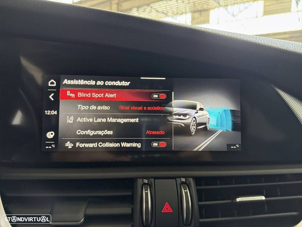 Alfa Romeo Giulia 2.0 T Veloce Q4 AT8 - 17