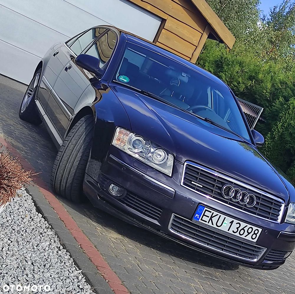 Audi A8 4.2 Quattro - 6