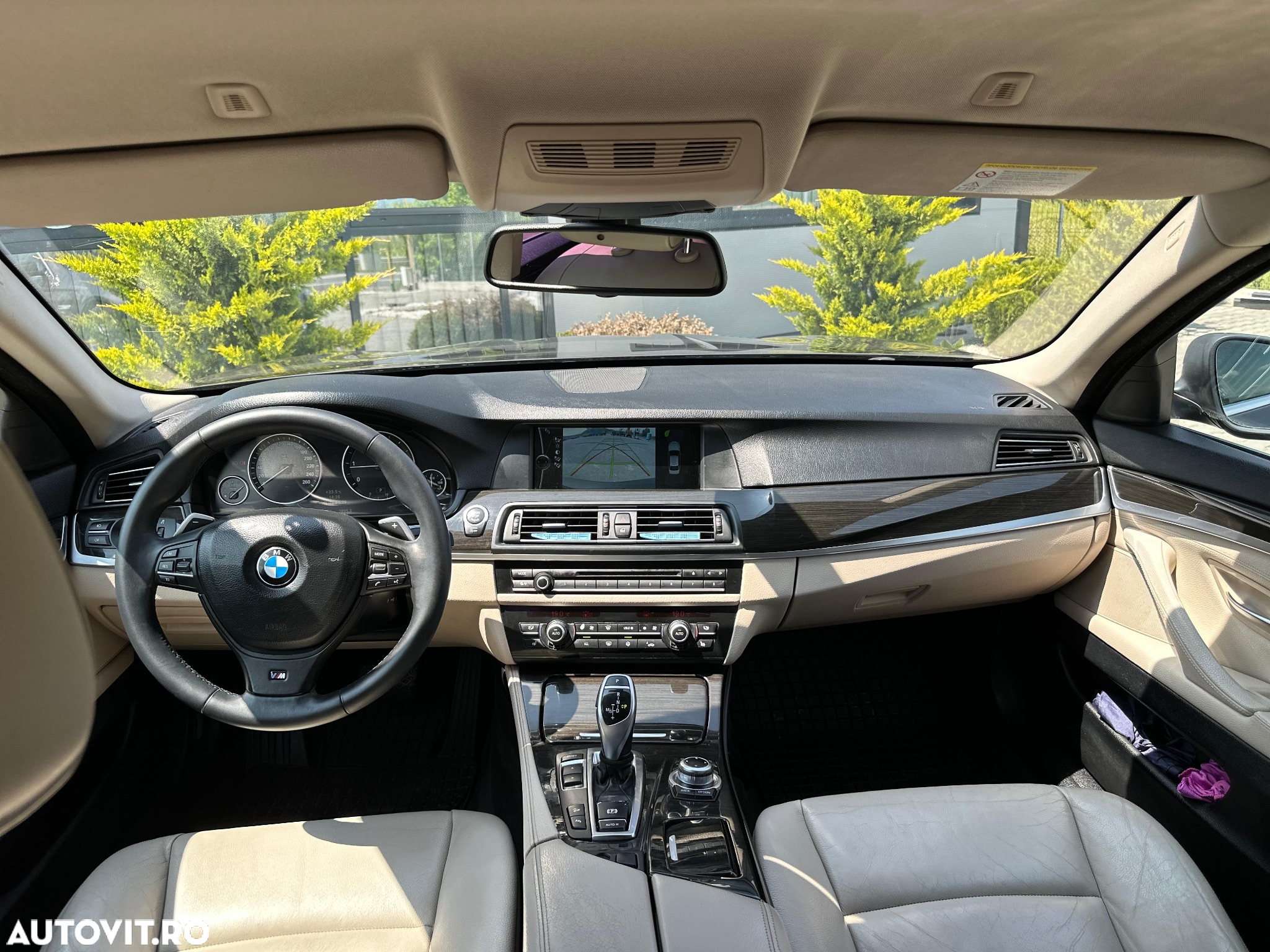 BMW Seria 5 525d xDrive AT - 10