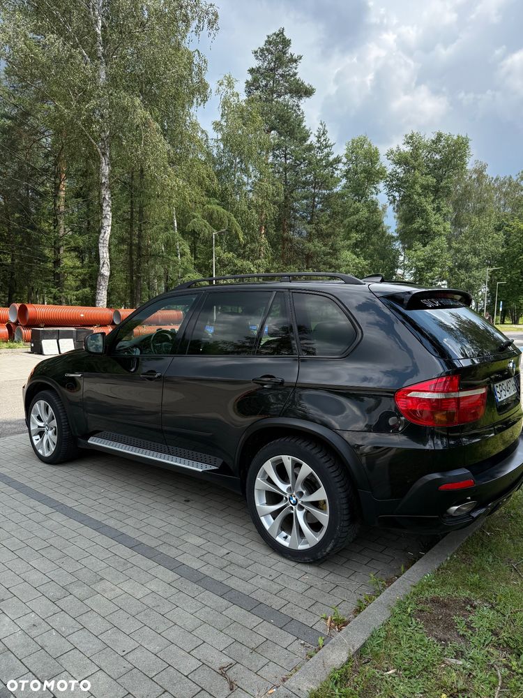 BMW X5 4.8i xDrive - 17